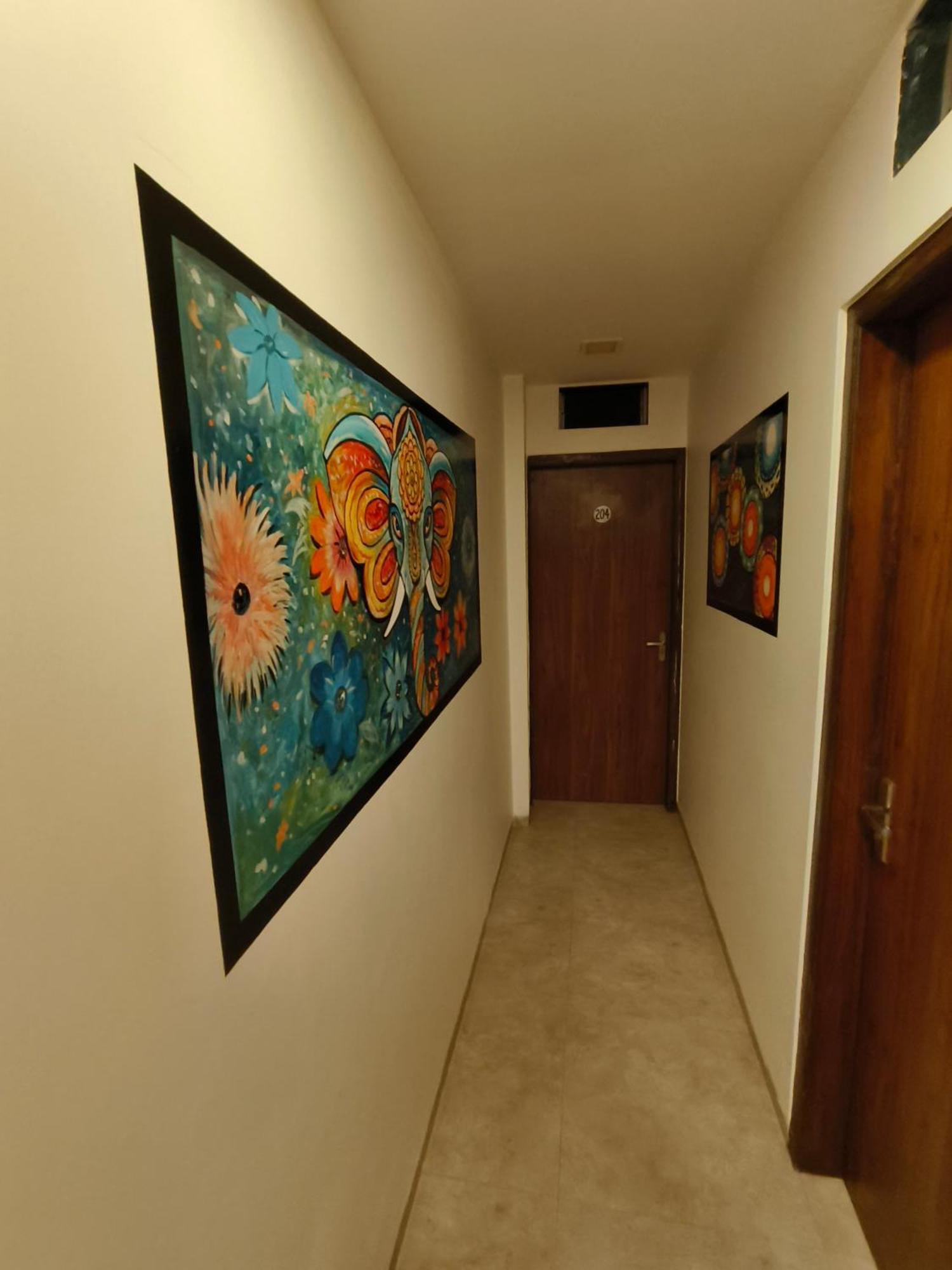 Hotel Beach Crown Juhu Bombaj Zewnętrze zdjęcie